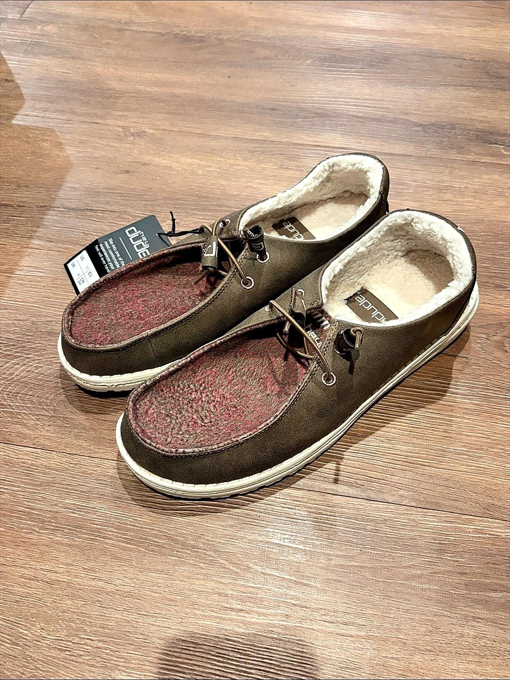 hey dude Wendy Wool Cozy Sneakers Brown & Red US 10 / EU 44